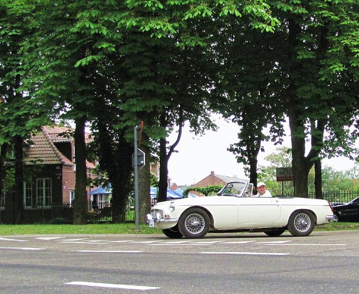 MG & Oldies Happening (31).JPG